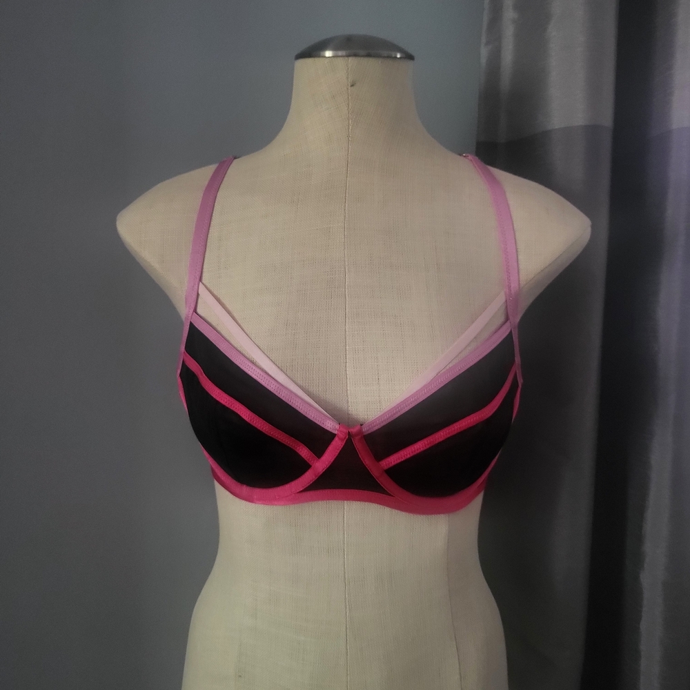 Sofia by Sofia Vergara Pink and Black Underwire Bra